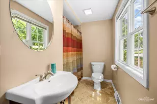 2202 Country Knoll Ln, Elgin, IL 60123 - Photo 18