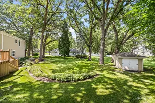 2202 Country Knoll Ln, Elgin, IL 60123 - Photo 36