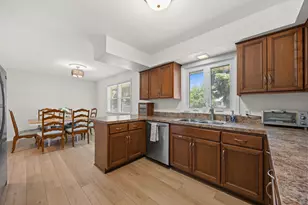 2225 W Arden Pl, Joliet, IL 60435 - Photo 8