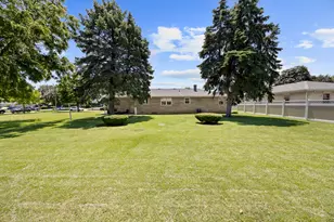 2225 W Arden Pl, Joliet, IL 60435 - Photo 34