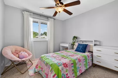 1650 Castbourne Court, Wheaton, IL 60189 - Photo 20