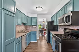 1650 Castbourne Ct, Wheaton, IL 60189 - Photo 4