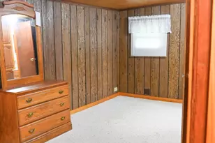 11 E Woodlawn St, Danville, IL 61832 - Photo 34