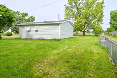 11 E Woodlawn Street, Danville, IL 61832 - Photo 12