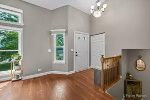 1756 Somerfield Ln, Crystal Lake, IL 60014 - Photo 6