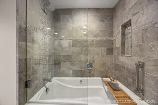 501 Glenwood Trail, Elgin, IL 60120 - Photo 20