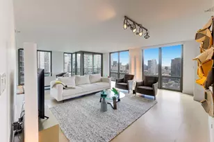 2 E Erie St, Chicago, IL 60611 - Photo 2