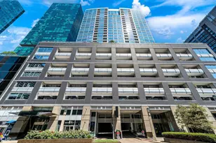 240 E Illinois St, Chicago, IL 60611 - Photo 22
