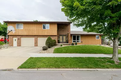 1222 S Mason Street, Bloomington, IL 61701 - Photo 1