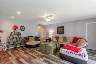 1222 S Mason St, Bloomington, IL 61701 - Photo 6
