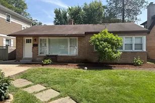 463 Longfellow Ave, Deerfield, IL 60015 - Photo 1