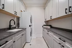 3890 Greenacre Dr, Northbrook, IL 60062 - Photo 22