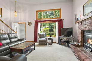 239 Rochester Rd, Poplar Grove, IL 61065 - Photo 6