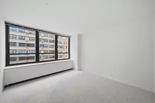 222 E Pearson St, Chicago, IL 60611 - Photo 12