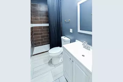 907 N Leamington Avenue, Chicago, IL 60651 - Photo 8