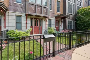 3006 W Newport Ave, Chicago, IL 60618 - Photo 2