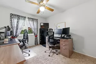 275 Essex Ct, Aurora, IL 60504 - Photo 10