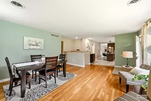 308 N Brookshore Dr, Shorewood, IL 60404 - Photo 10