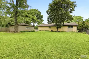 308 N Brookshore Dr, Shorewood, IL 60404 - Photo 24