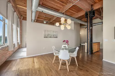 1500 W Monroe Street #422, Chicago, IL 60607 - Photo 8