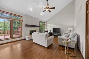 3925 Biltmore Rd, Downers Grove, IL 60515 - Photo 18