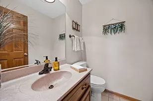 3925 Biltmore Rd, Downers Grove, IL 60515 - Photo 24