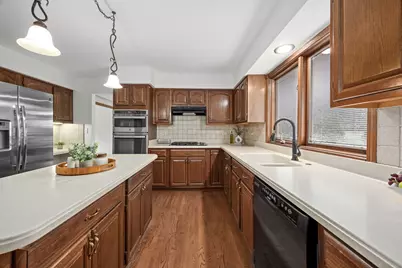 3925 Biltmore Road, Downers Grove, IL 60515 - Photo 14