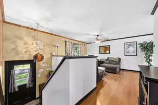 313 Bedford Rd, Bolingbrook, IL 60440 - Photo 8