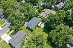 313 Bedford Rd, Bolingbrook, IL 60440 - Photo 34