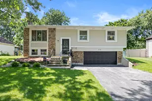 313 Bedford Rd, Bolingbrook, IL 60440 - Photo 1
