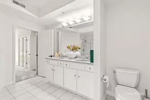 445 Village Green Pkwy, Lincolnshire, IL 60069 - Photo 20
