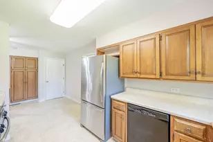 14950 W Yorkhouse Rd, Wadsworth, IL 60083 - Photo 8