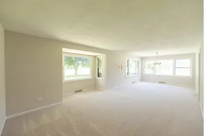 14950 W York House Road, Wadsworth, IL 60083 - Photo 4