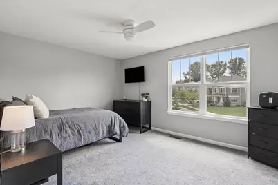 548 Council Circle, Vernon Hills, IL 60061 - Photo 24