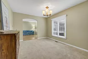 1525 Mayfield Ln, Hoffman Estates, IL 60169 - Photo 14