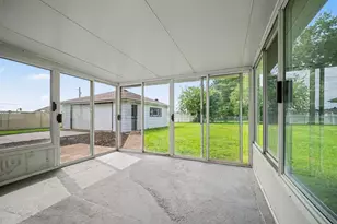 4802 Frank Dr, Shorewood, IL 60404 - Photo 14