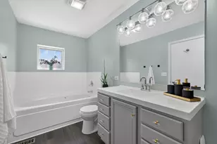 3250 N Washtenaw Ave, Chicago, IL 60618 - Photo 16