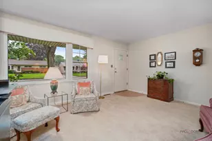 528 Ames St, Libertyville, IL 60048 - Photo 4