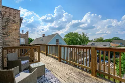 3216 W Berteau Avenue #3, Chicago, IL 60618 - Photo 12