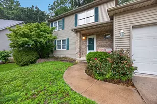 2 Scenic Point, Bloomington, IL 61701 - Photo 2