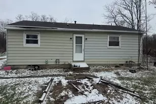 17336 E 4750S Rd, Pembroke Twp, IL 60958 - Photo 2