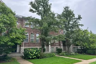 613 Prestwick Ln, Wheeling, IL 60090 - Photo 1