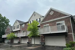 613 Prestwick Ln, Wheeling, IL 60090 - Photo 2