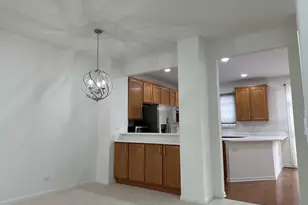 613 Prestwick Ln, Wheeling, IL 60090 - Photo 12