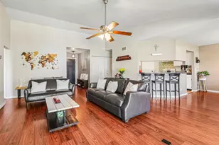 1114 Country Glen Ln, Carol Stream, IL 60188 - Photo 6