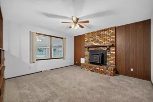 130 Andrews Dr, Belvidere, IL 61008 - Photo 2
