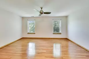 557 Shakespeare Dr, Grayslake, IL 60030 - Photo 14