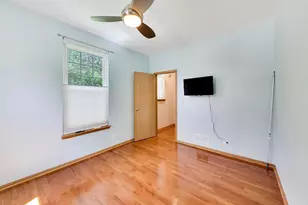 557 Shakespeare Dr, Grayslake, IL 60030 - Photo 12