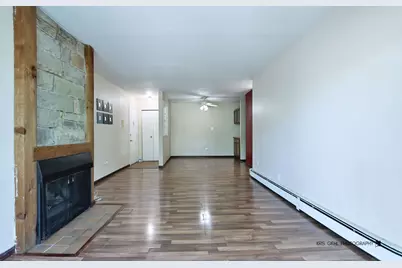 665 Grove Drive #209, Buffalo Grove, IL 60089 - Photo 4