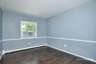 665 Grove Dr, Buffalo Grove, IL 60089 - Photo 10